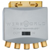 Wireworld Scart Male to RGB + Audio Adapteris Wireworld Scart Male to RGB + Audio Adapteris